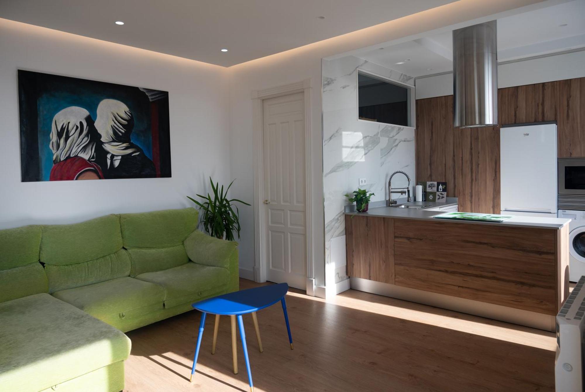 Comodo Y Moderno Piso En El Centro De Santander Exterior foto